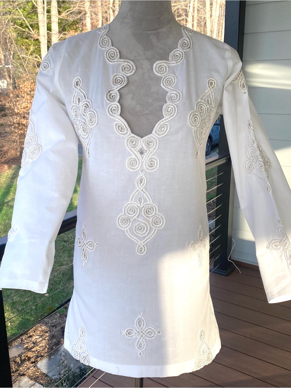 TAJ by Sabrina Crippa White Embroidered & Beaded Tunic Top — BEAUTIFUL 🌺